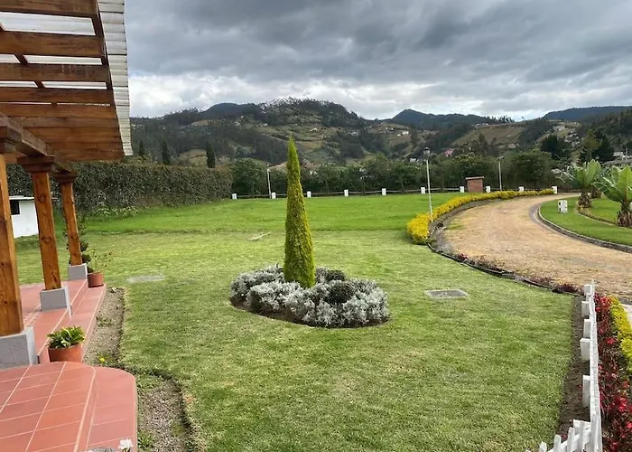 Hacienda Otavalo Country Home